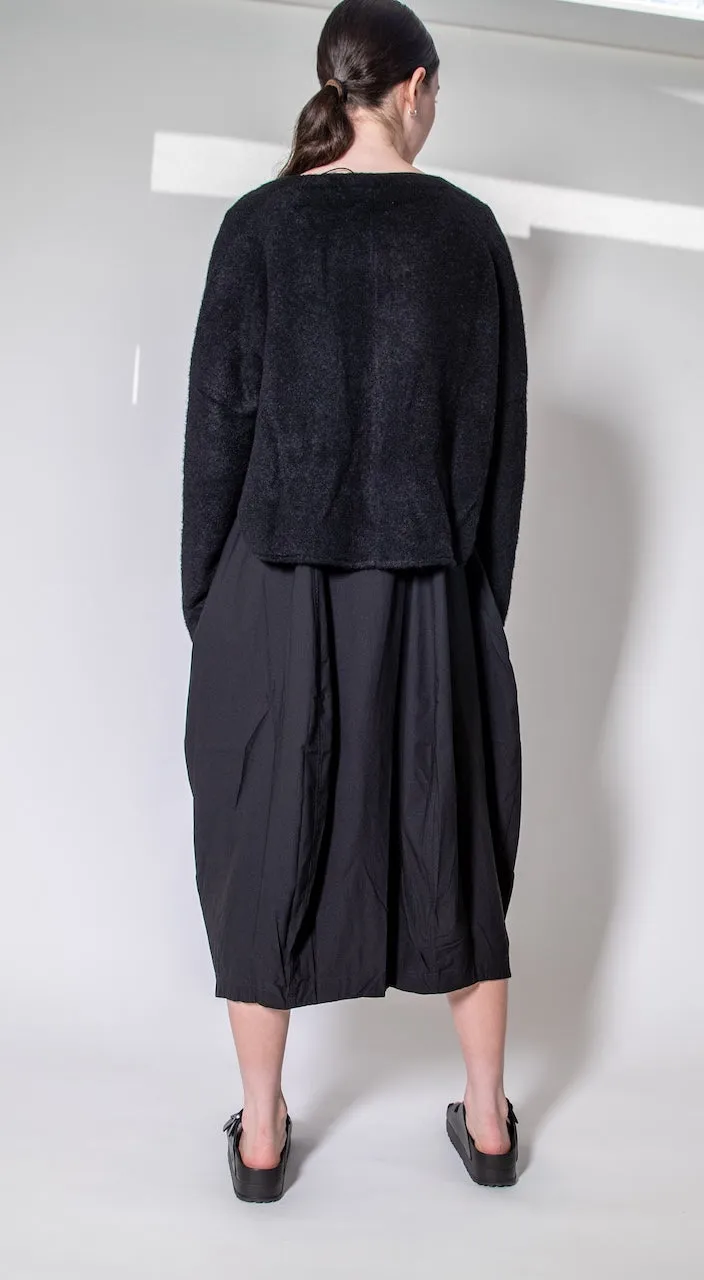Black Label Cropped Cardigan in Black